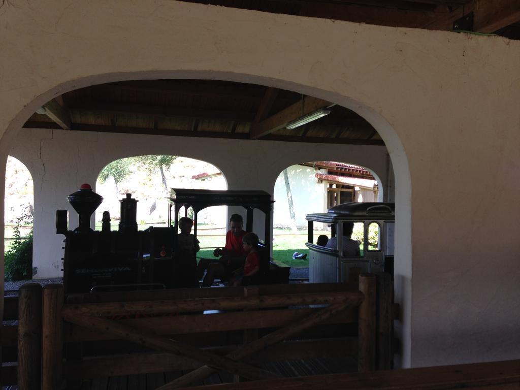 Apartamento Turistico Cigueena De Arguedas Extérieur photo